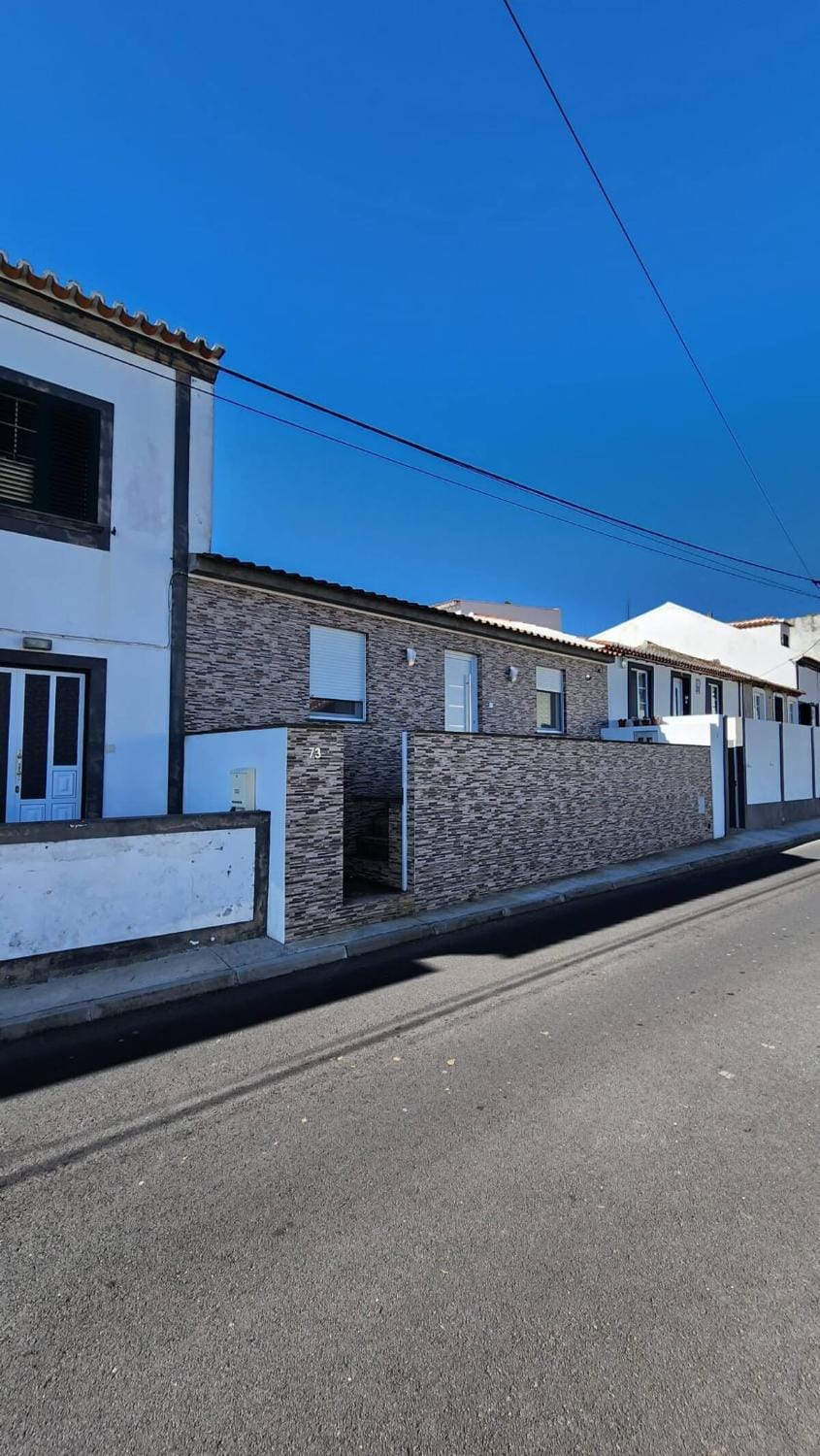 Property building, Neighbourhood, Street view