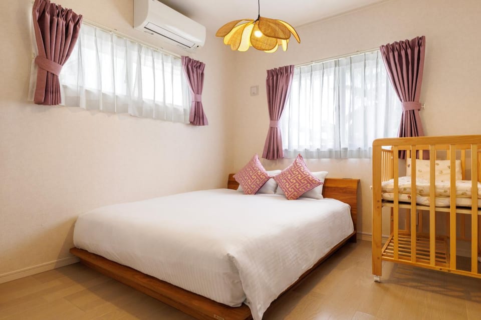 Bed, Bedroom, air conditioner
