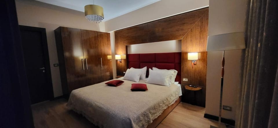 Bed, Photo of the whole room, Bedroom, towels, wardrobe