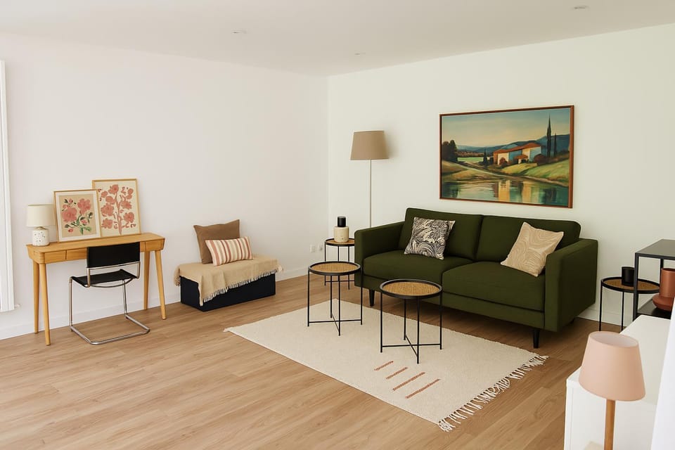 Communal lounge/ TV room, Living room