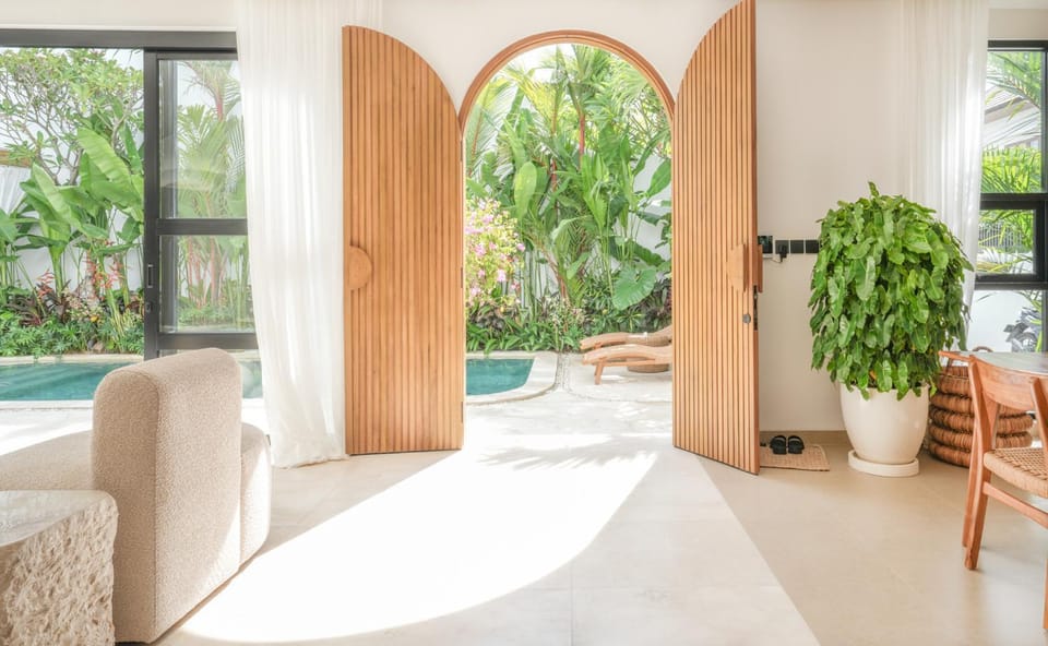 Facade/entrance, View (from property/room), Garden view