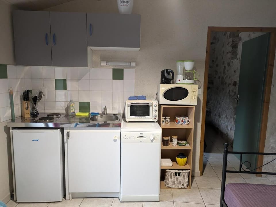 La Gondromière 79140 CERIZAY Apartment in Pays de la Loire