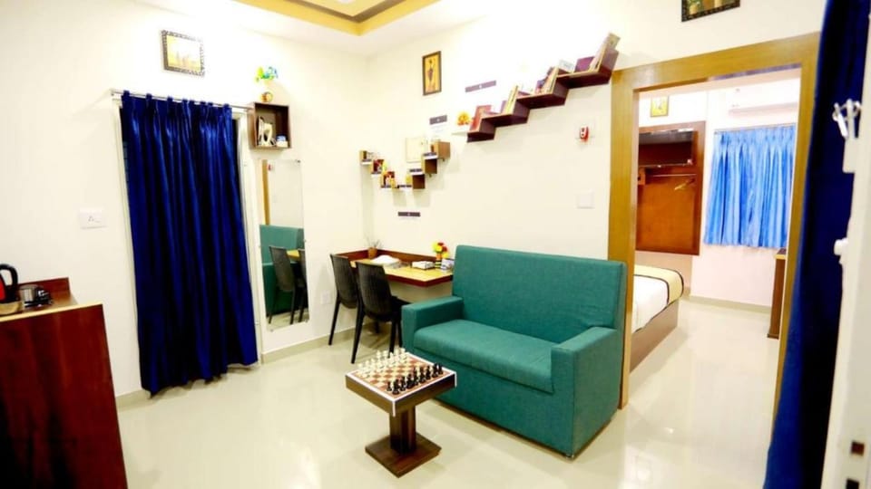 Living room, Seating area
