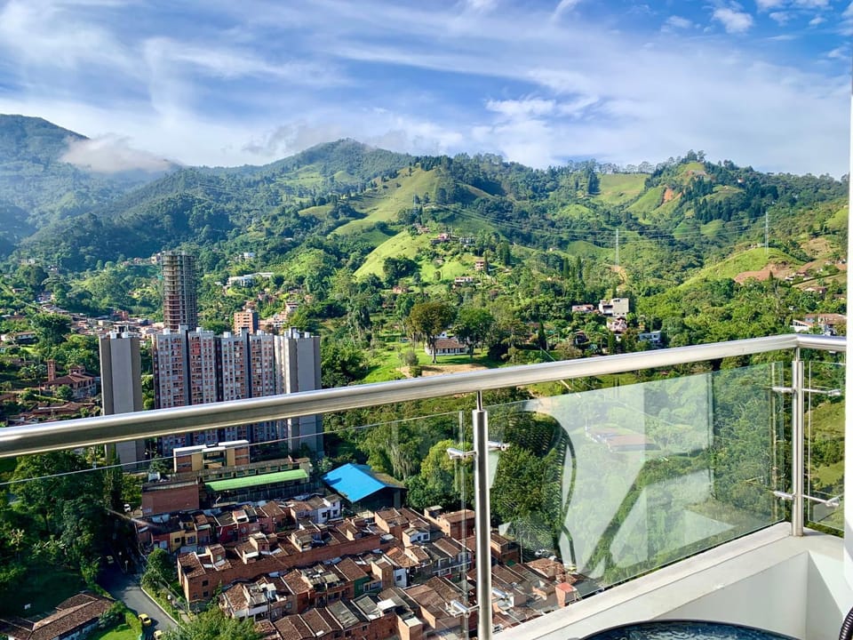 Piso27 PROMO! LUJOSO APARTAMENTO, PARKING Y ZONAS HUMEDAS Apartment in Sabaneta