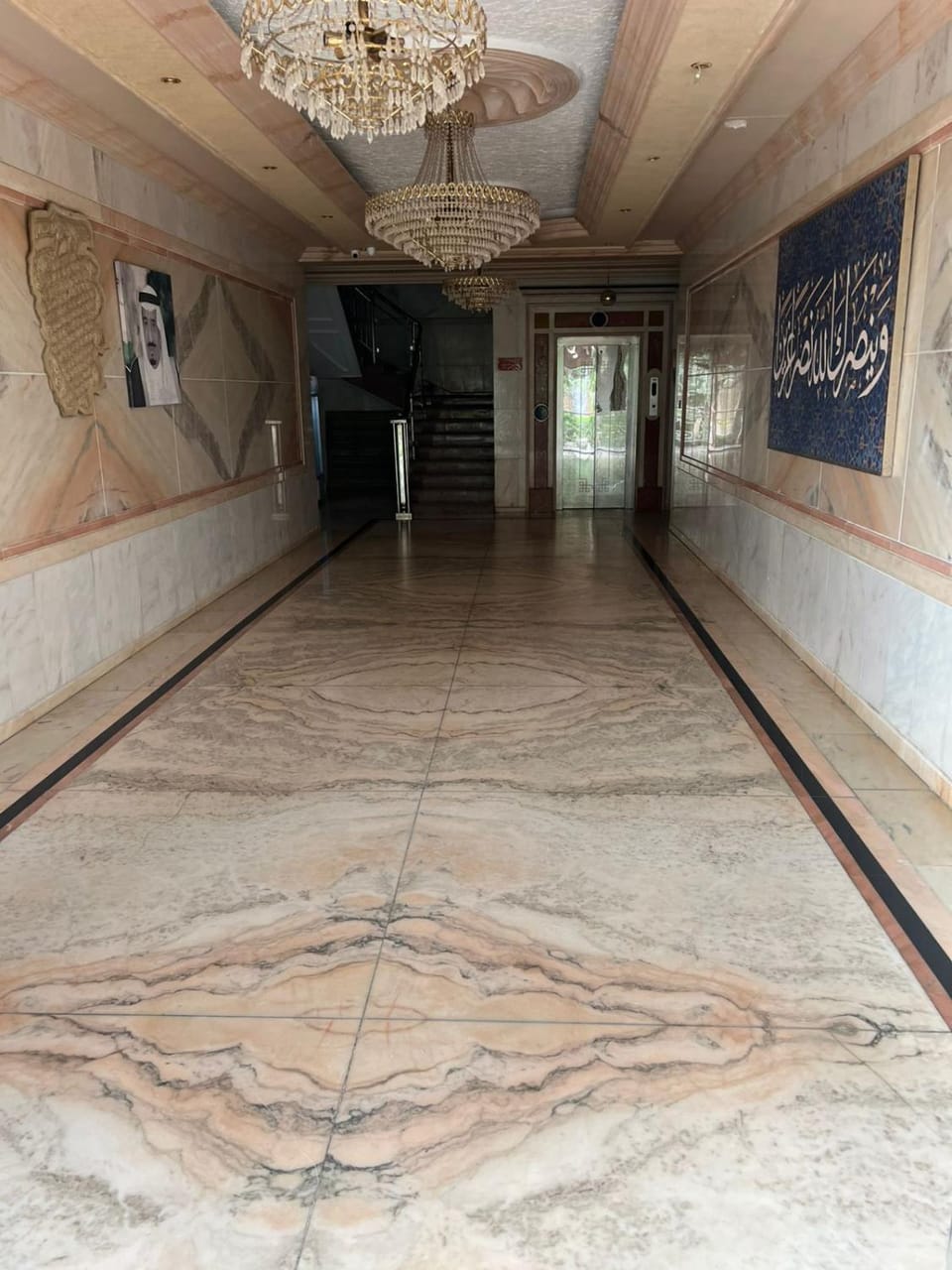 شقة رووف السلامة بجوار التسوق والمطاعم الحيوية,al salma condo Apartment in Jeddah