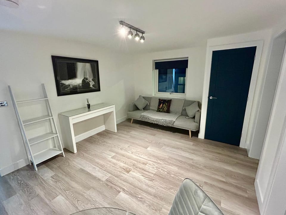 34a Field road Apartment in Reading