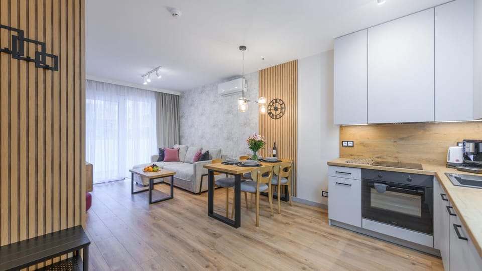 Kitchen or kitchenette, Living room, Dining area, dishwasher, pet friendly, stove, kitchen