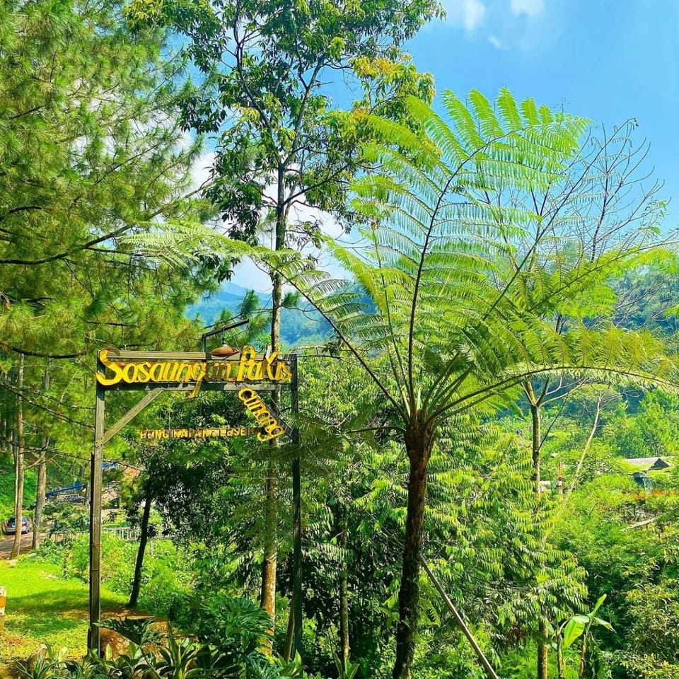 Resort Saung Pakis Bogor Nature lodge in West Java