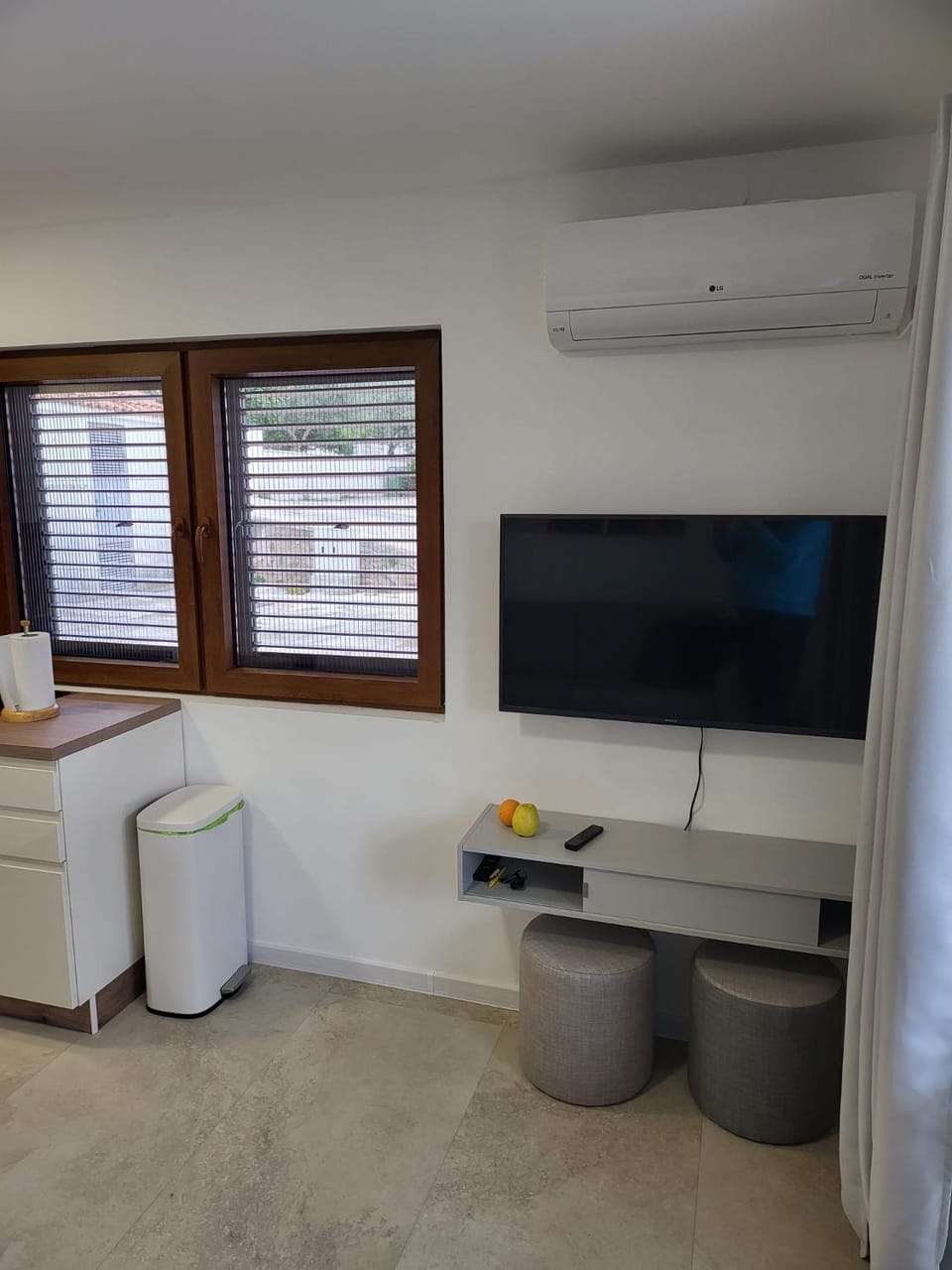 TV and multimedia, air conditioner
