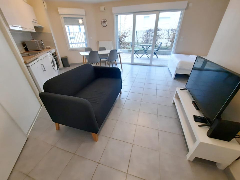 Communal lounge/ TV room, Living room