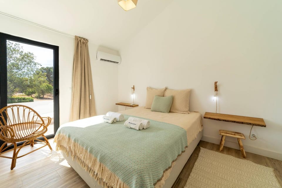 Falésia Sunset Villa by HelloVacations Villa in Olhos de Água
