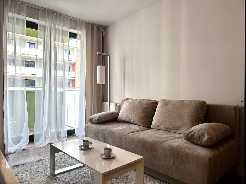 Nyska Apartment - Self Check-In 20h - Parking & Lift Apartment in Wroclaw