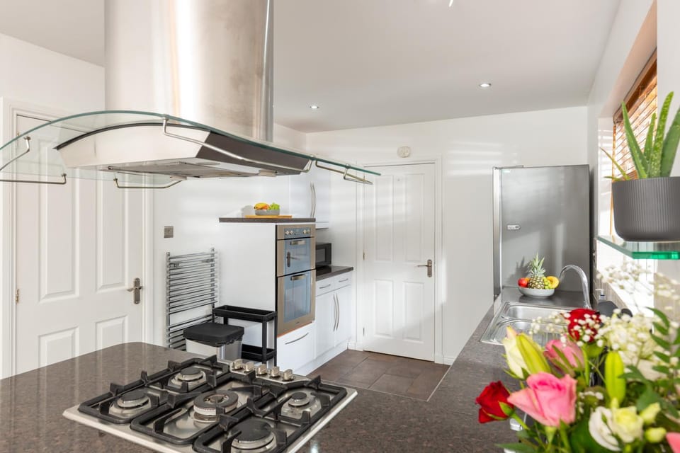 Tranquil Coastal Getaway Home Villa in Scotland