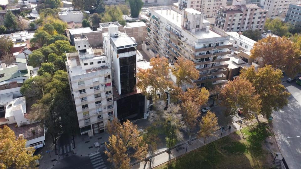 Property building, Neighbourhood