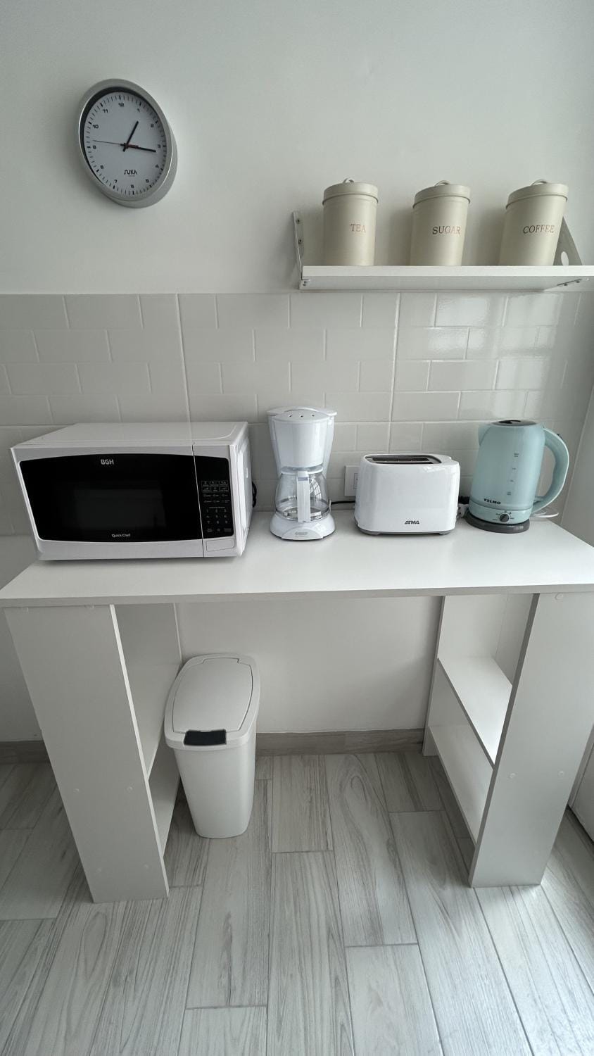 Coffee/tea facilities, Kitchen or kitchenette