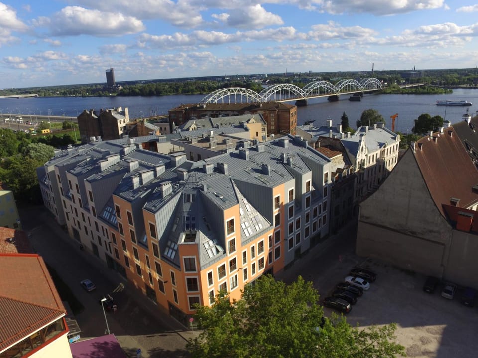 Property building, Bird's eye view