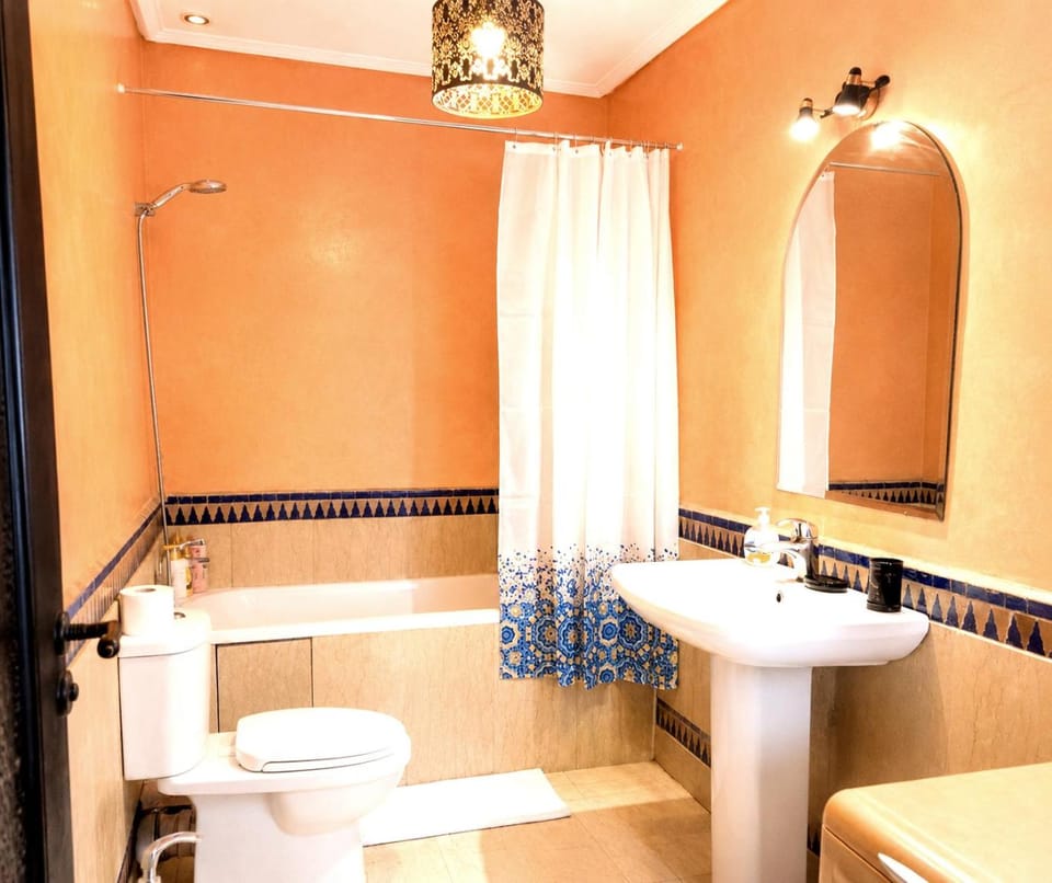 Toilet, Bathroom, bidet, towels