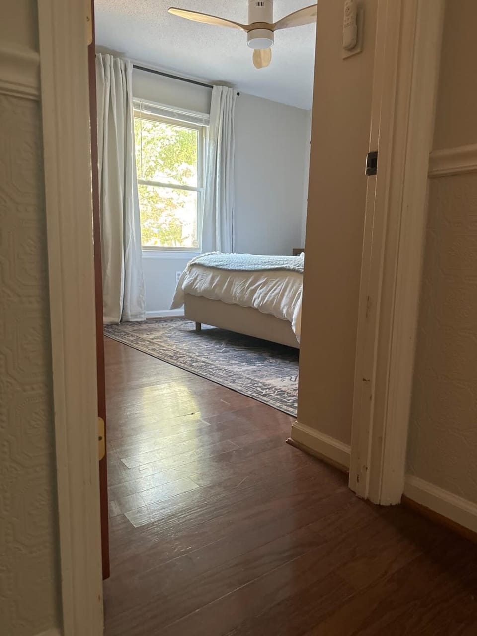 Bed, Bedroom, air conditioner