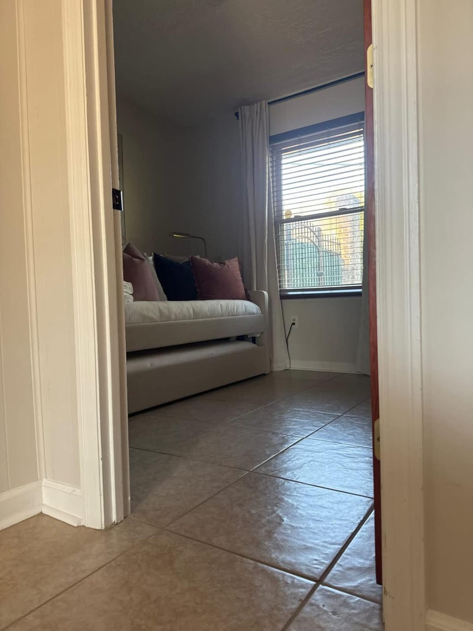Bed, Seating area, Bedroom