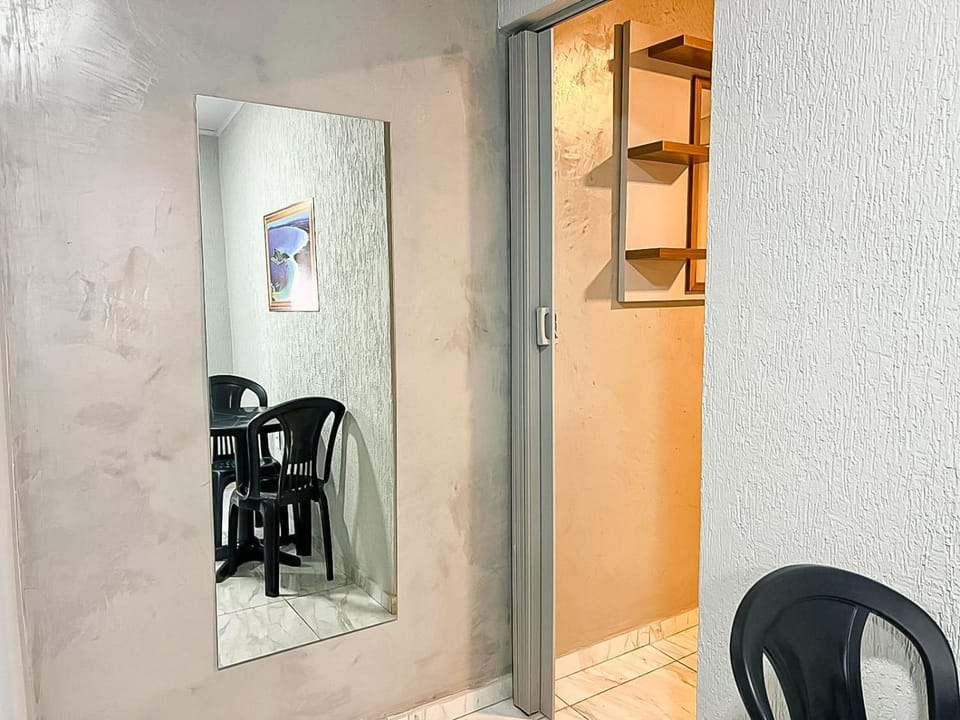 Apto completo com Ar, Wi-fi e Smart TV - 5 min da Praia Apartment in Cabo Frio