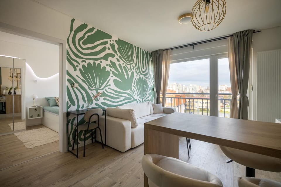 Seating area, Dining area, Bedroom