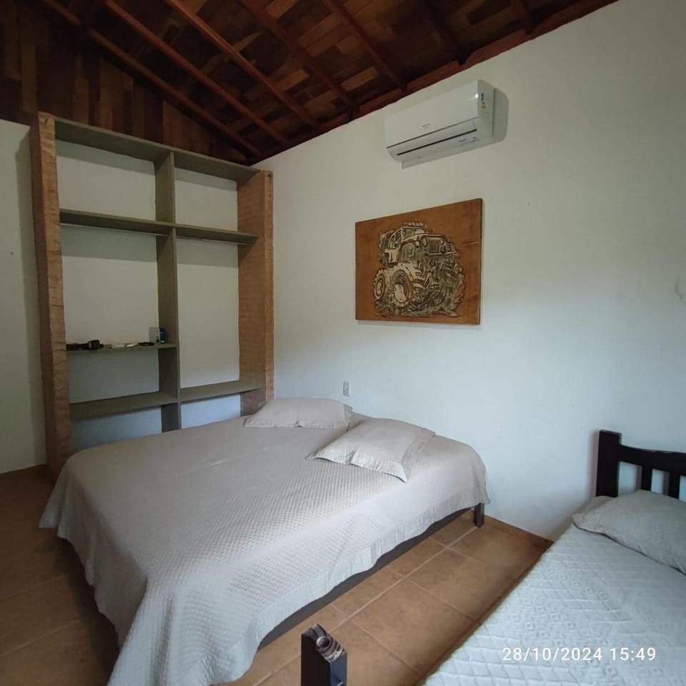 Bed, Photo of the whole room, Bedroom, air conditioner