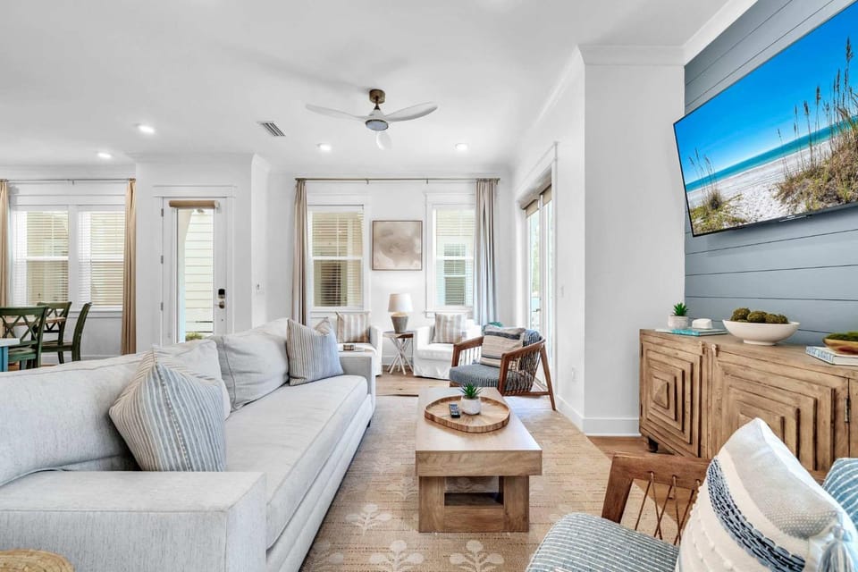Prominence Seaclusion by Stay on 30A- Pool, Bikes, Golf Cart House in South Walton County