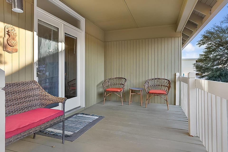 Patio, Day, View (from property/room), Balcony/Terrace