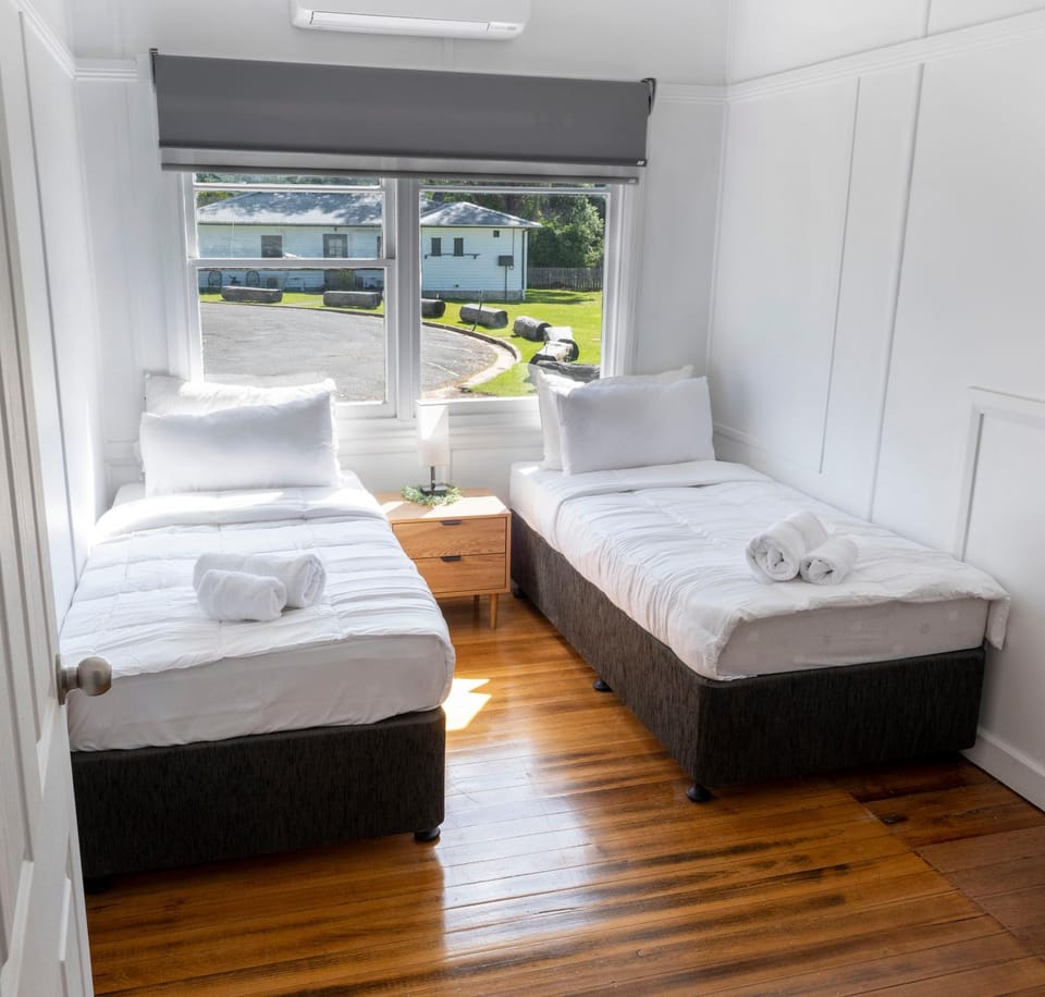 Bed, View (from property/room), Bedroom, towels