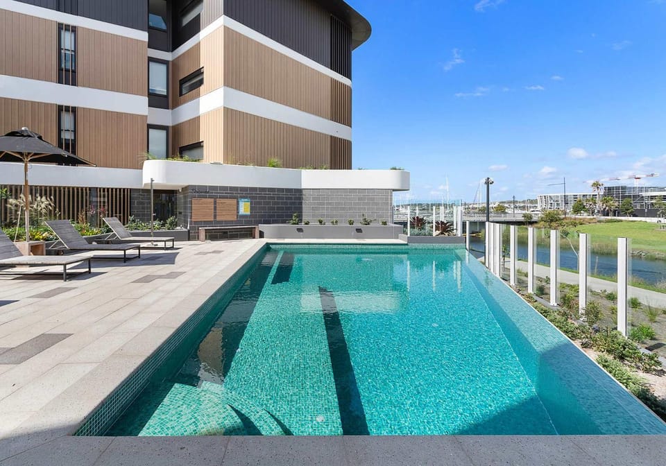Harbourside Delight - Waterfront Oasis Apartment in Wollongong