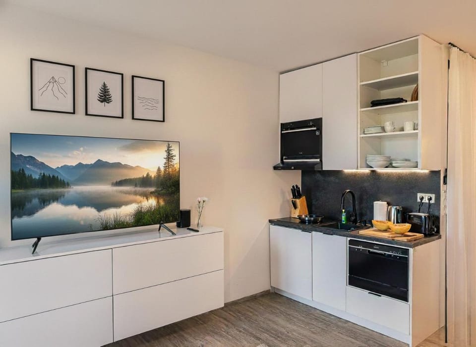 TV and multimedia, kitchen