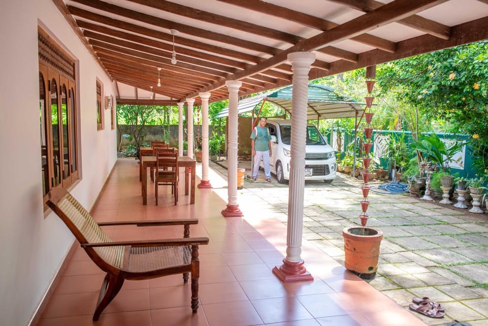 Restaurant/places to eat, Dining area, Garden view