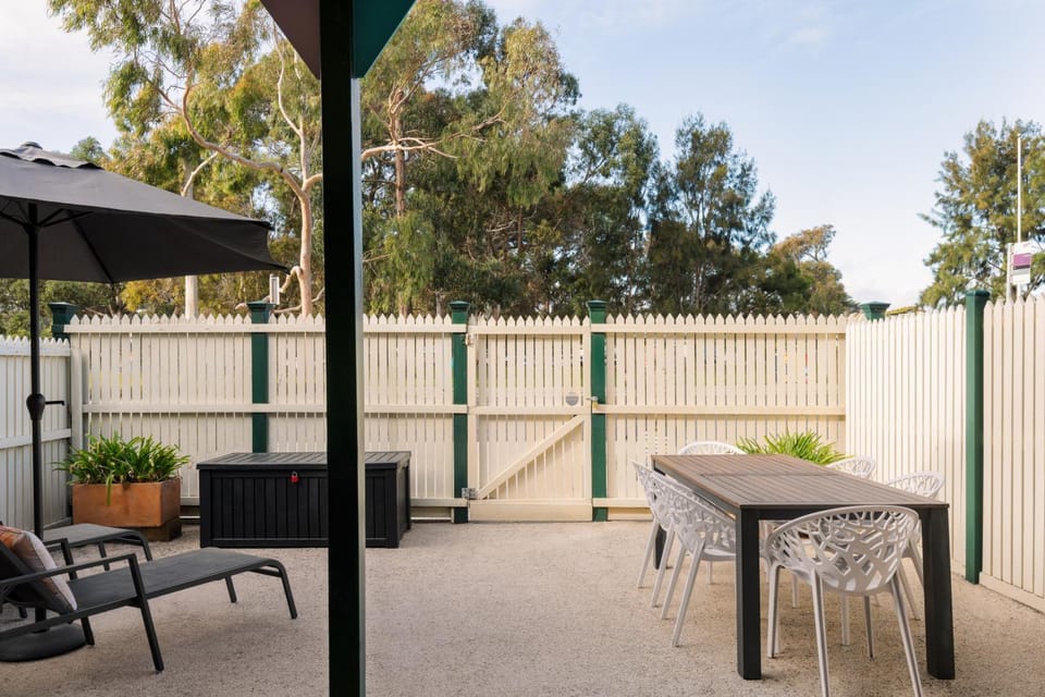 Patio, Garden, Balcony/Terrace