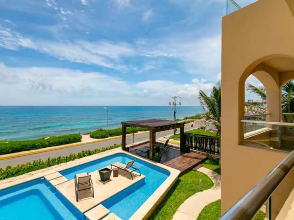 SEA-FRONT VILLA, Isla Mujeres! Stunning Sea Views! Apartment in Isla Mujeres
