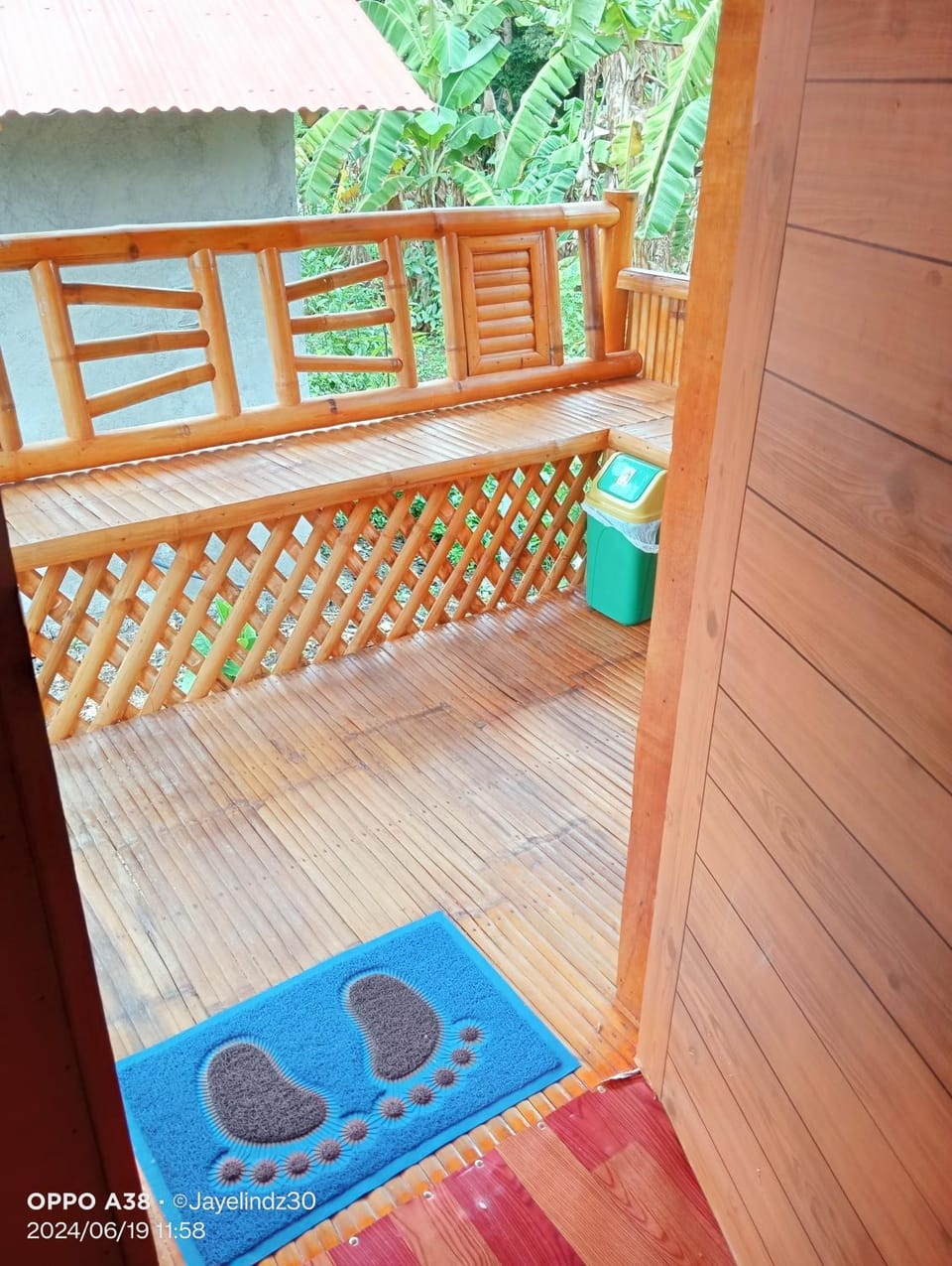 Lucia's Native House Bed and Breakfast in Siquijor