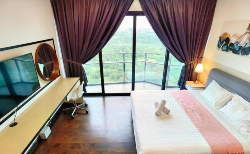 Almas Couple Healing Retreat Netflix By STAY Apartment in Johor