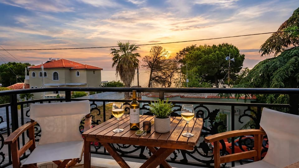 Studios Chrissi-Renovated 2026, Just 20m from the Beach Apartment in Thasos