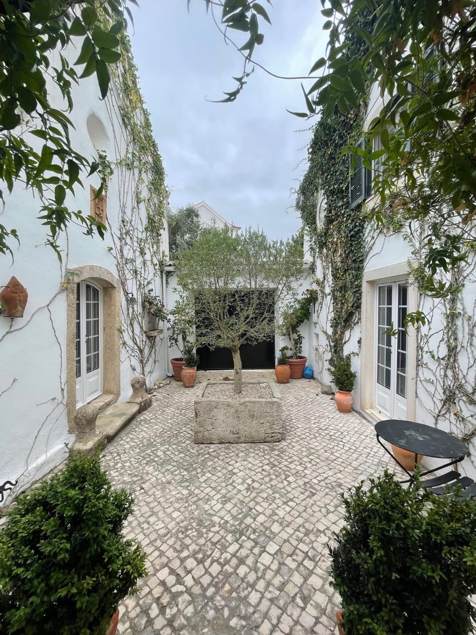 Property building, Patio, Inner courtyard view