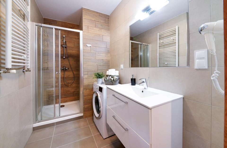Trevilles Apartamenty Deep Forest Apartment in Lower Silesian Voivodeship