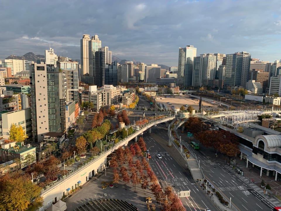 Property building, Day, Neighbourhood, City view, Street view