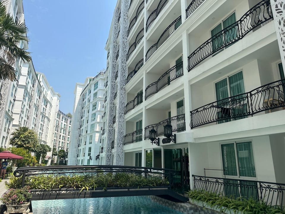Property building, Pool view