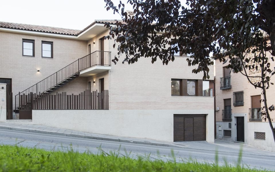 Property building, Neighbourhood, Street view