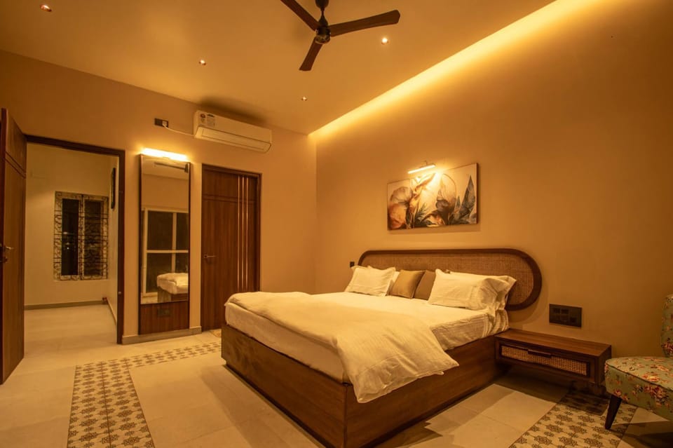 Bed, Photo of the whole room