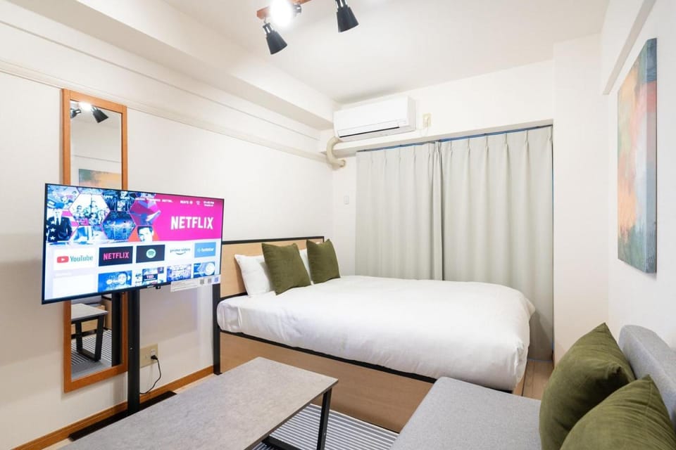 Bed, TV and multimedia, Bedroom, air conditioner