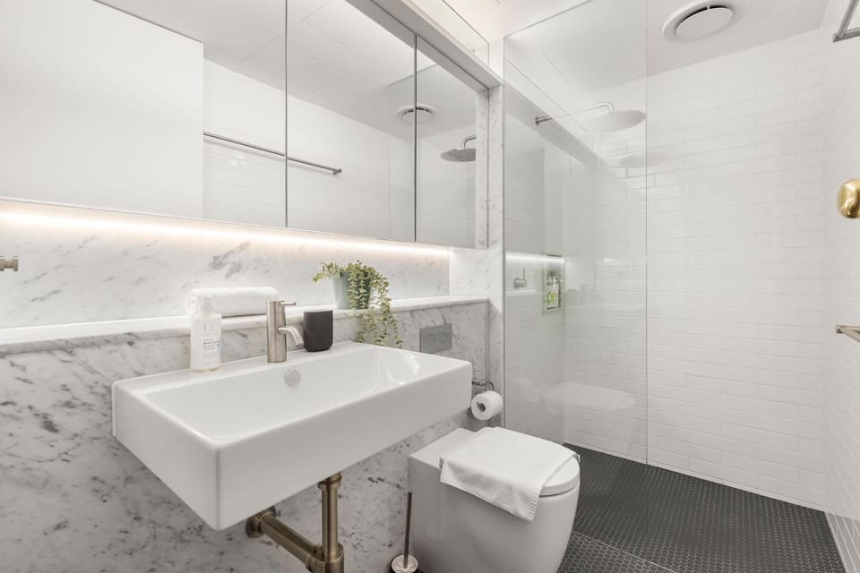 Shower, Toilet, Bathroom