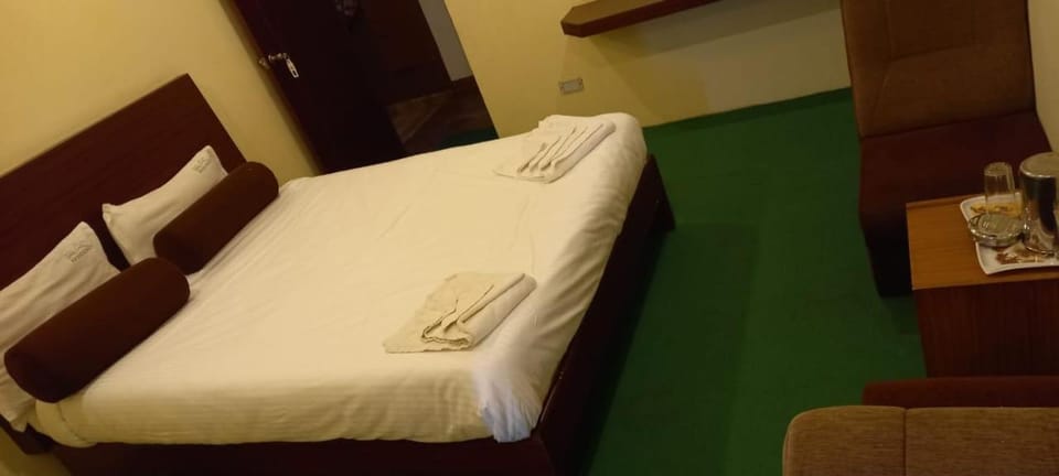 Woods Villa House in Kodaikanal