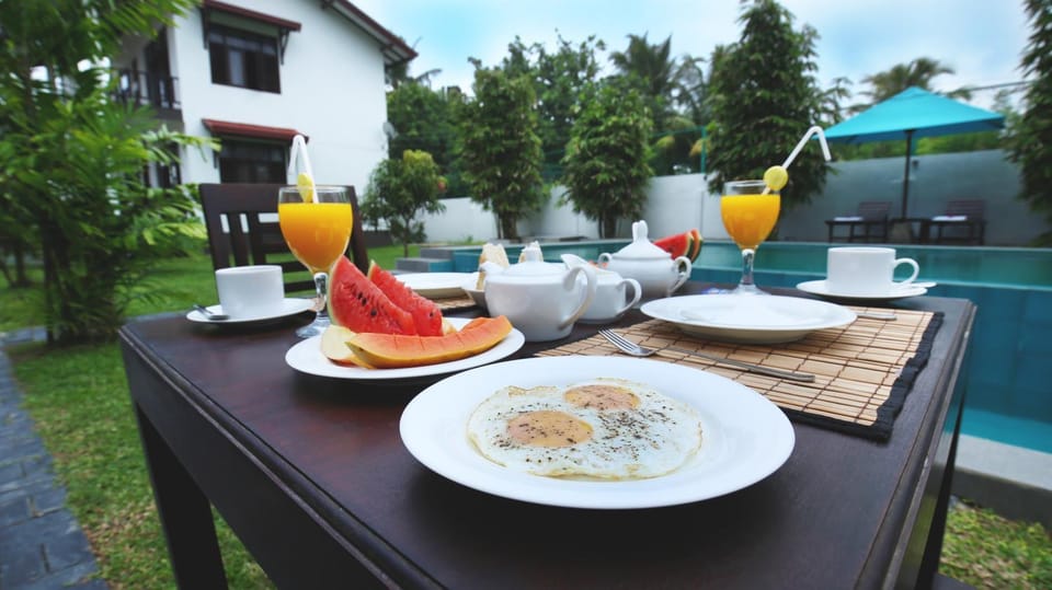 Restaurant/places to eat, Garden, Garden view, Pool view, Continental breakfast