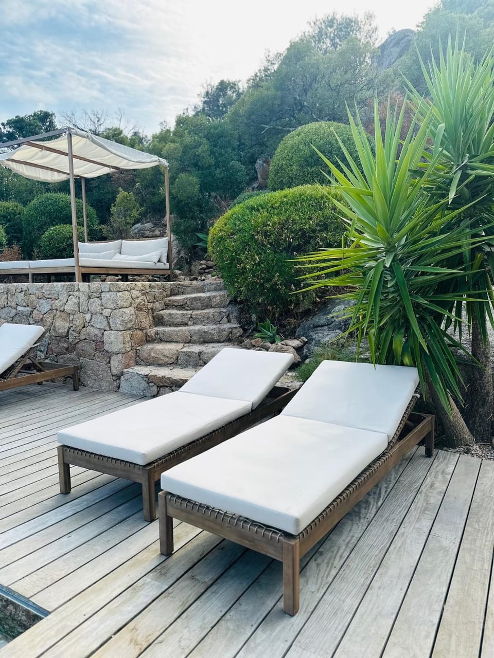 Pool view, Swimming pool, sunbed