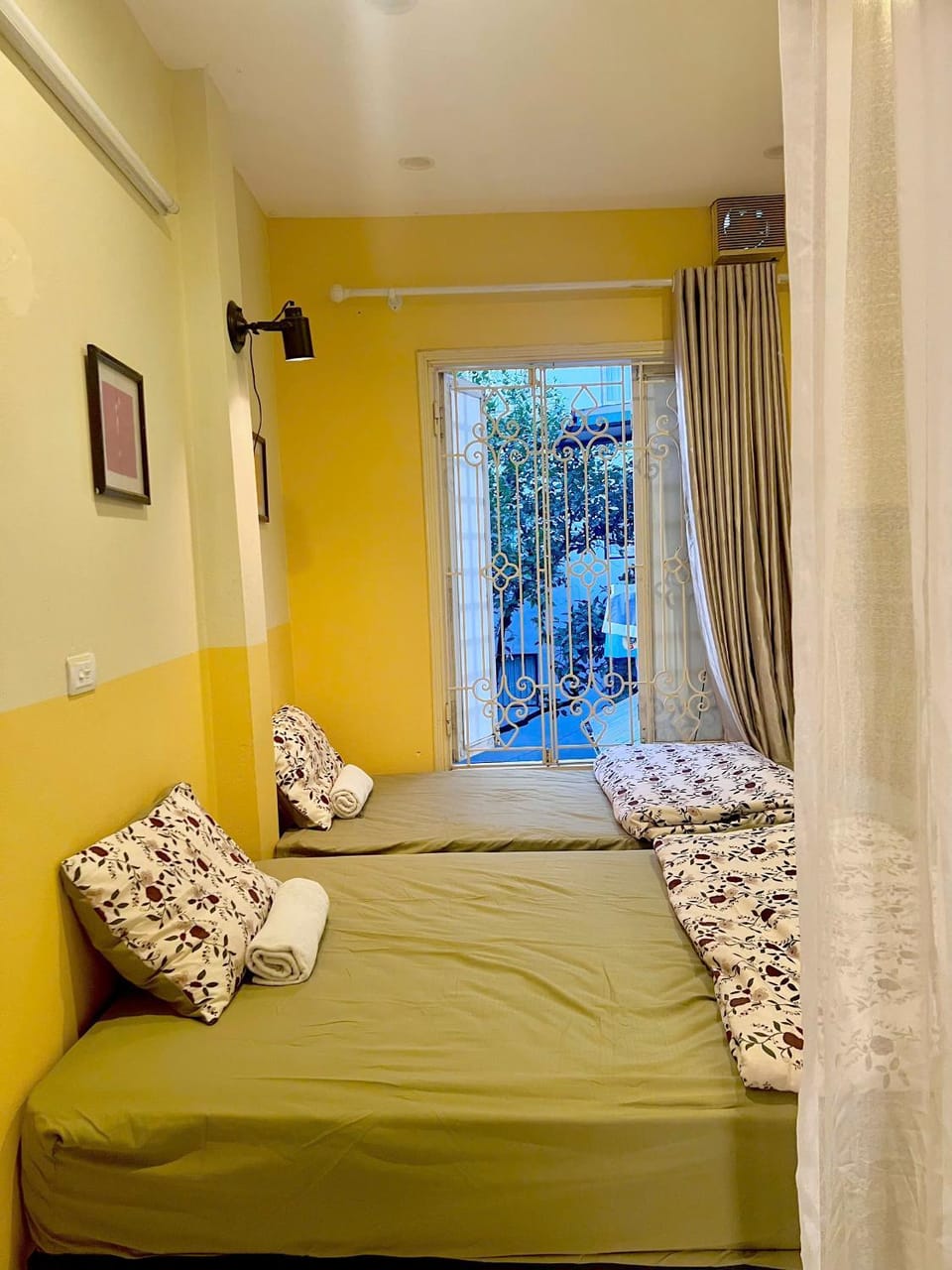 Photo of the whole room