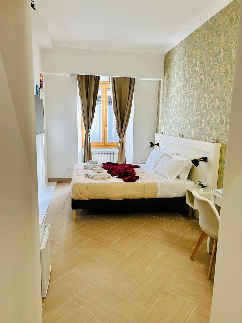 Photo of the whole room